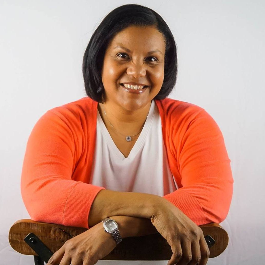 Ep. 20: The Magic of Speaking: How to Build Confidence and Effectiveness with Aurora Gregory