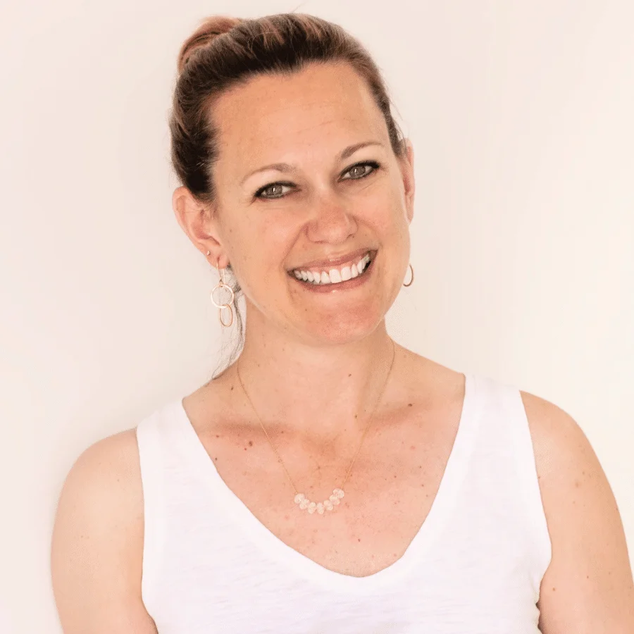 laura kamark headshot